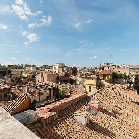 Apartment With Terrace In Via Del Pellegrino - FromhometoРим Екстериор снимка