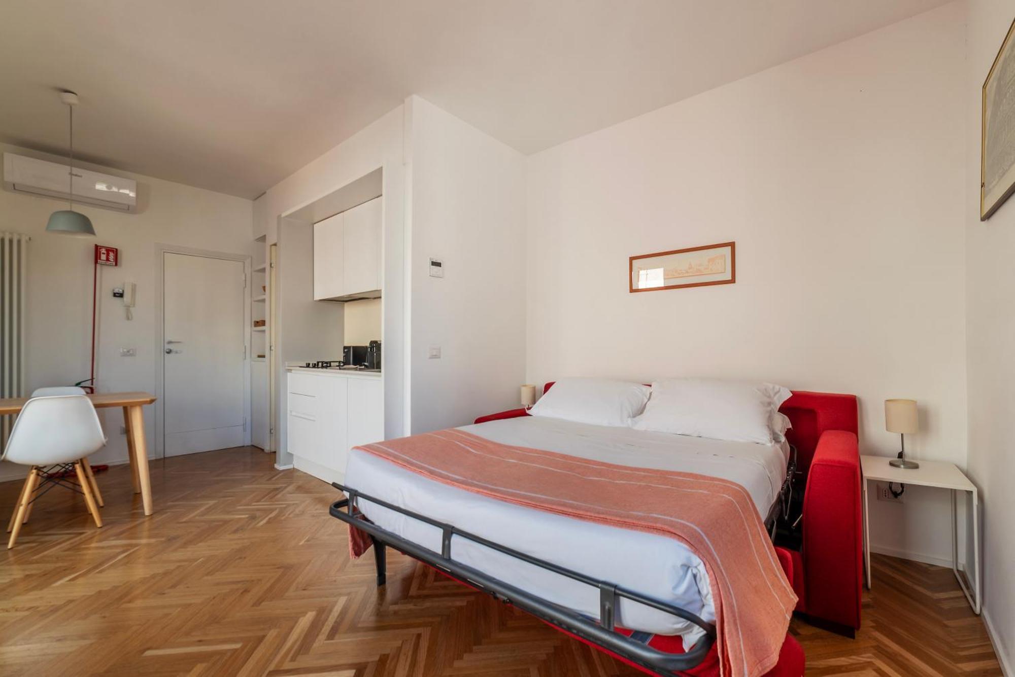 Apartment With Terrace In Via Del Pellegrino - FromhometoРим Екстериор снимка