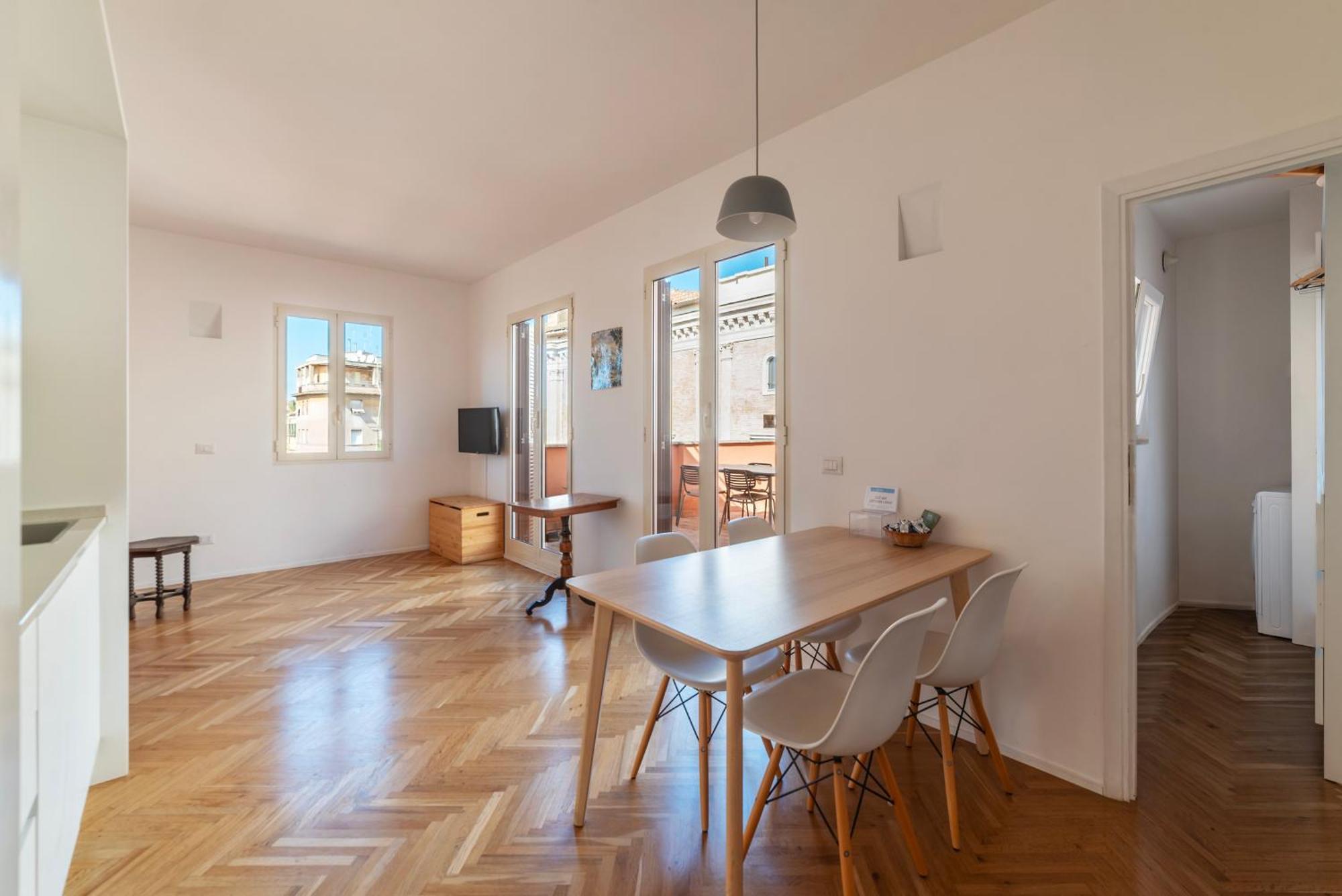 Apartment With Terrace In Via Del Pellegrino - FromhometoРим Екстериор снимка