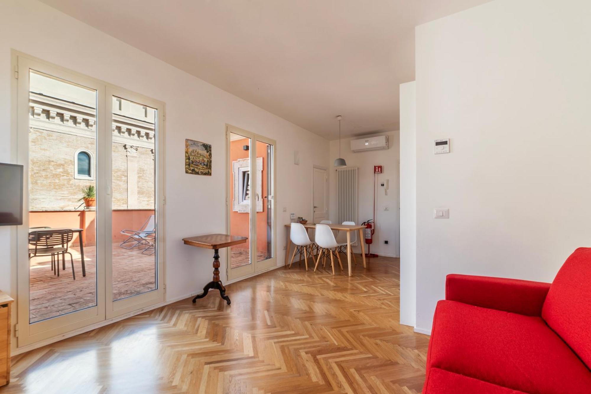 Apartment With Terrace In Via Del Pellegrino - FromhometoРим Екстериор снимка